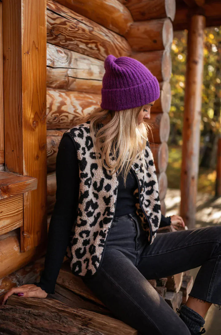 Astrd - Leopard Knitted Vest