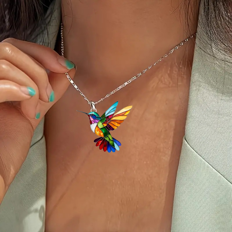 Samantha - Elegant Hummingbird Necklace
