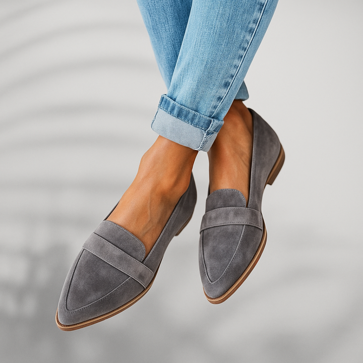 SERENIQUE | Elegant Pointed Flats