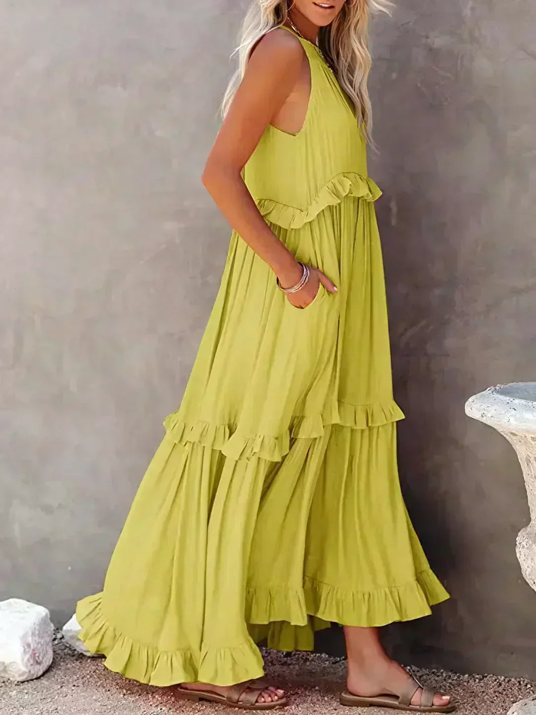 Hayley - Elegent Sleeveless Dress With Ruffle