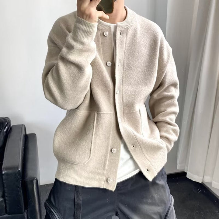 Ewald – Sophisticated Sweater With Button Closure