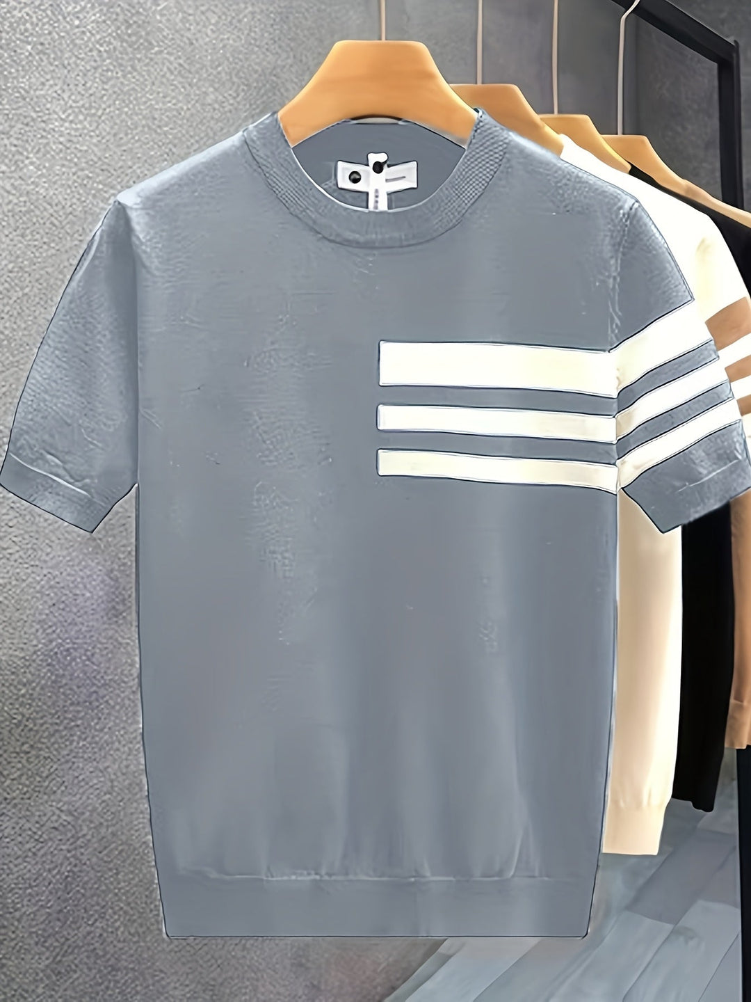 Harper - Comfortable T-Shirt With Round Neck