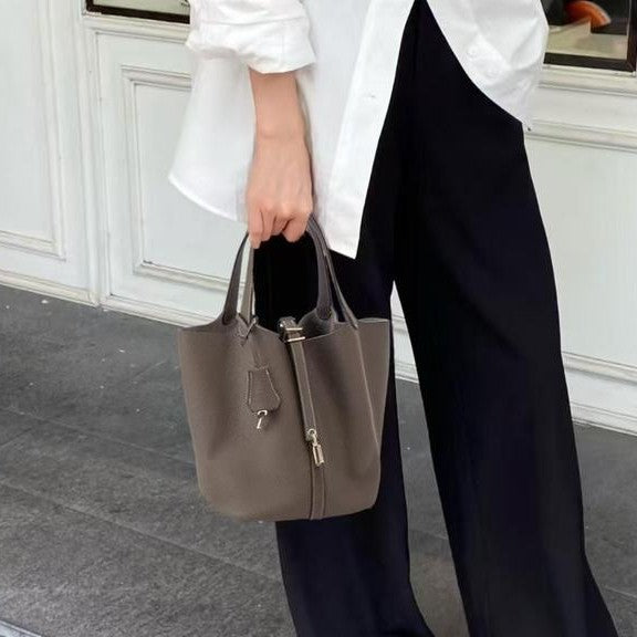 Joolia - Stylish Kate Lock Bag