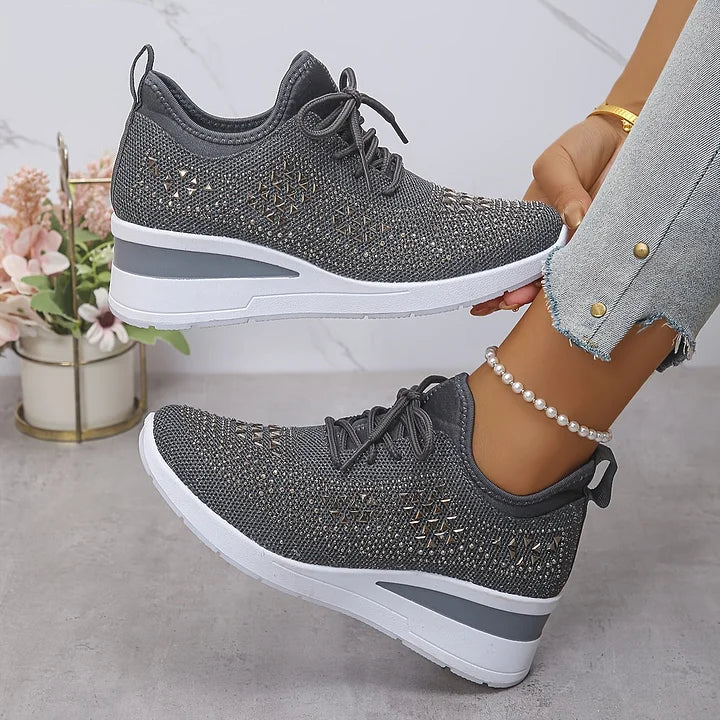 Namika - Comfortable Orthopedic Sneaker